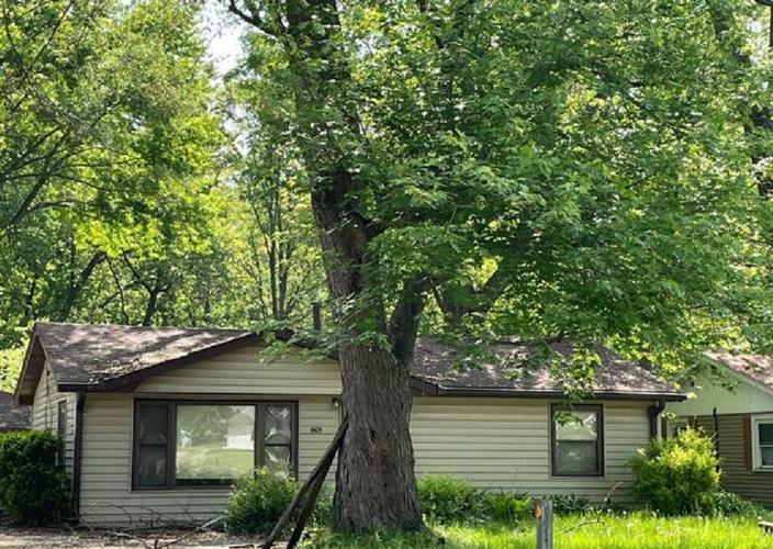 Roberts St, Wilmington, IL 60481