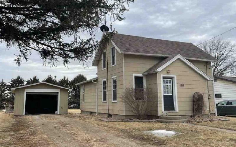 4th St, Wellsburg, IA 50680 #1