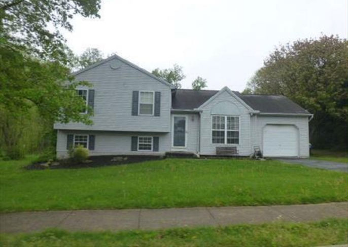 545 CROSSING WAY  , Manchester, PA 17345 