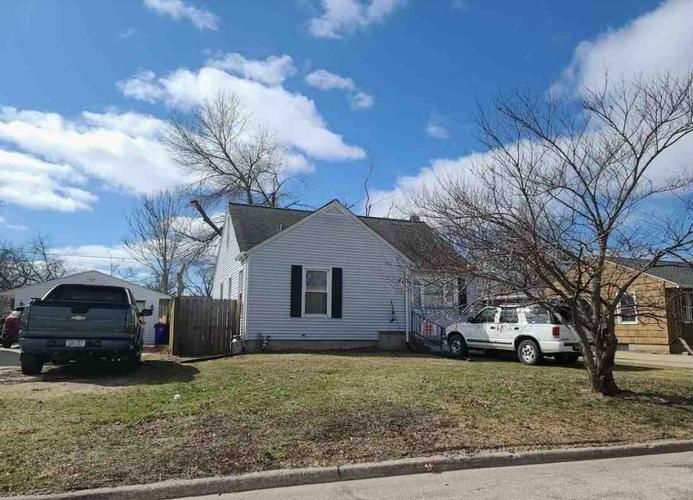 2923 IOWA AVE SE  , Cedar Rapids, IA 52403 