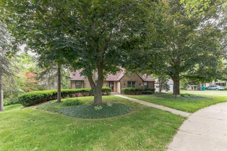 Victory St, Waukegan, IL 60085 #1