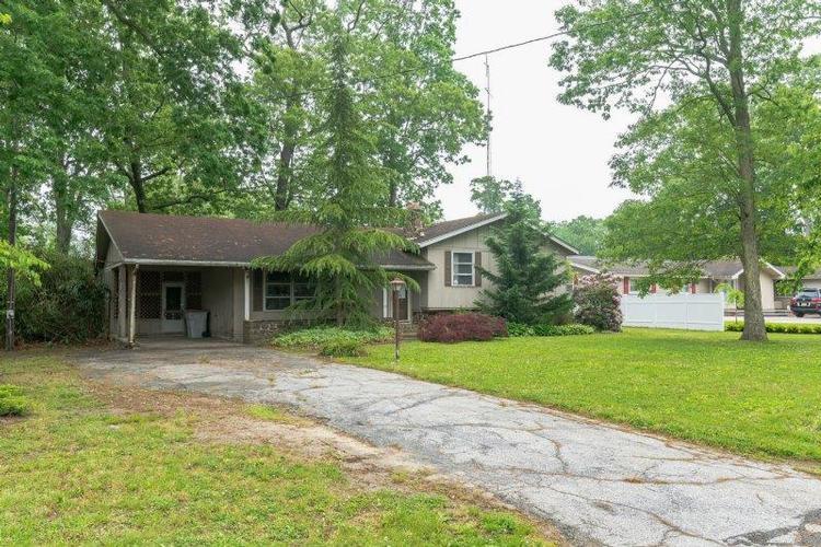 Paterson Dr, Vineland, NJ 08361