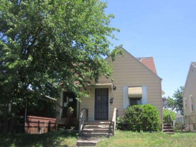 Chestnut Ave, Hammond, IN 46327