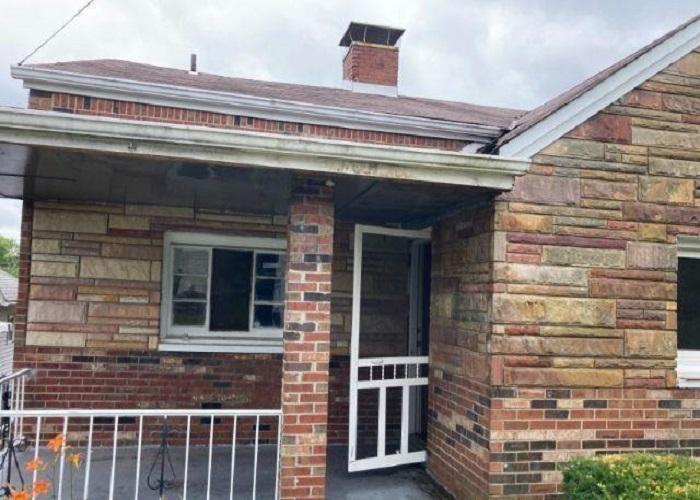 University St, Verona, PA 15147 #1