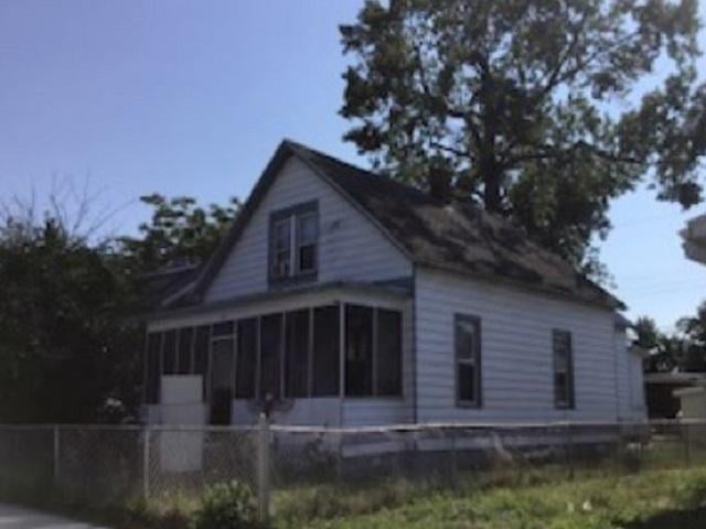 Woodland Ave, Michigan City, IN 46360