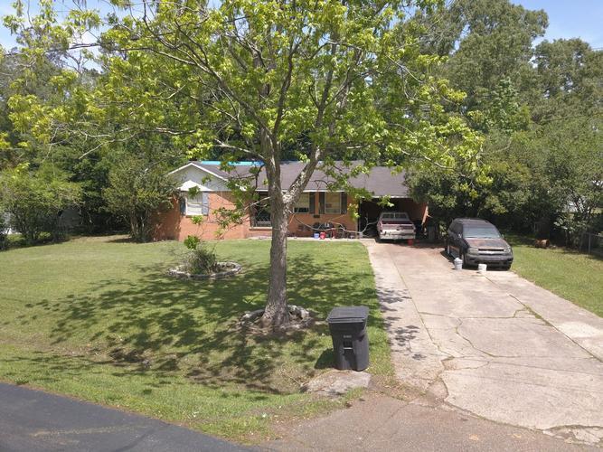 Tams Dr, Baton Rouge, LA 70815