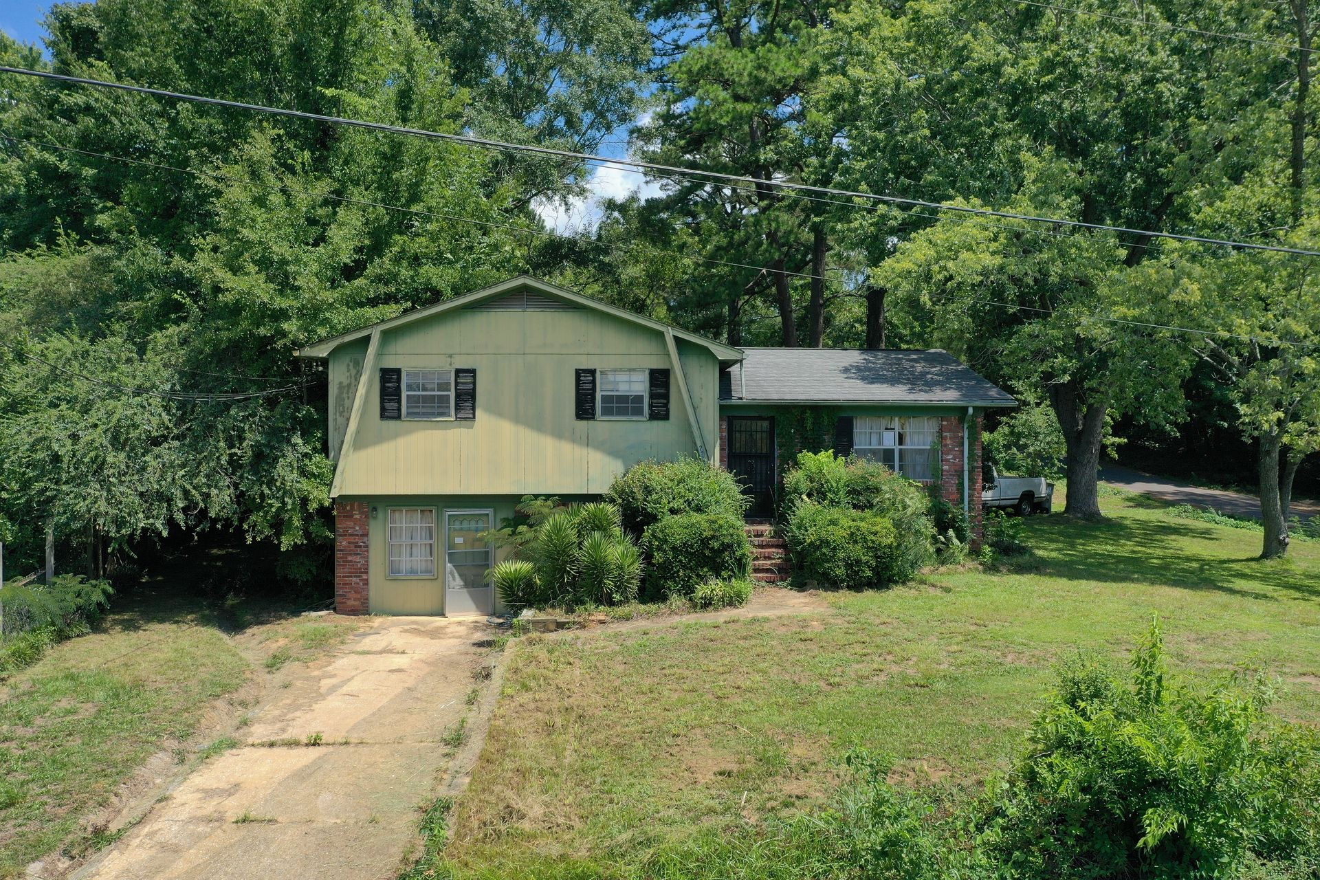 Spring St, Gardendale, AL 35071