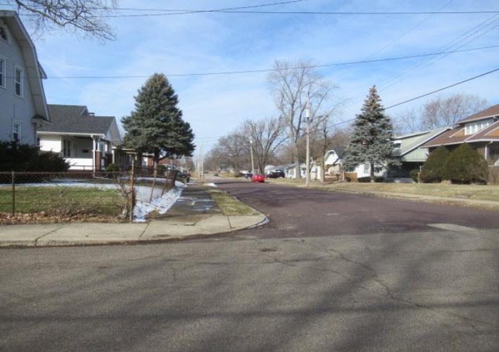 Gift Ave, Peoria, IL 61603 #1