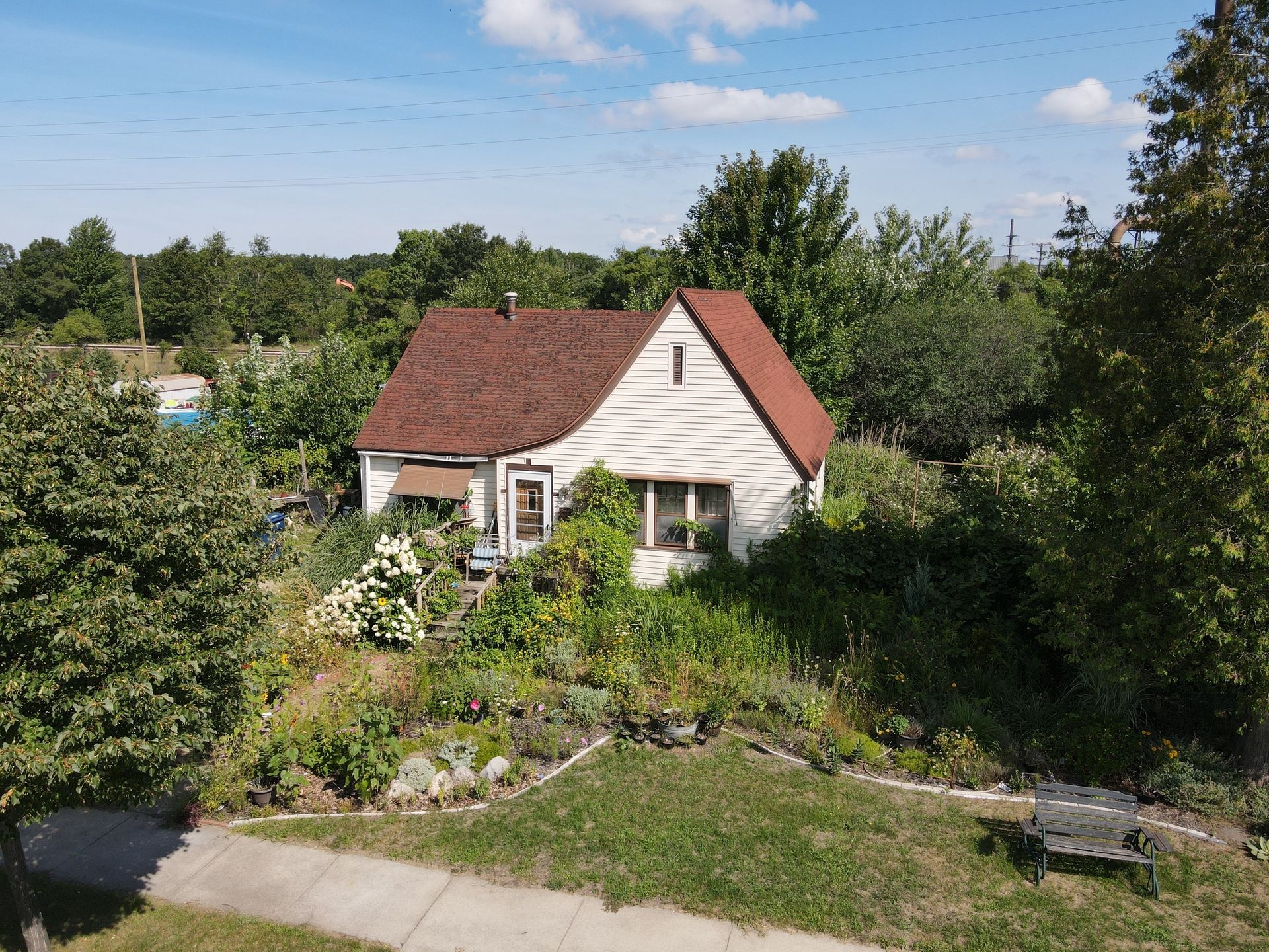 Broadway Ave, Muskegon, MI 49441