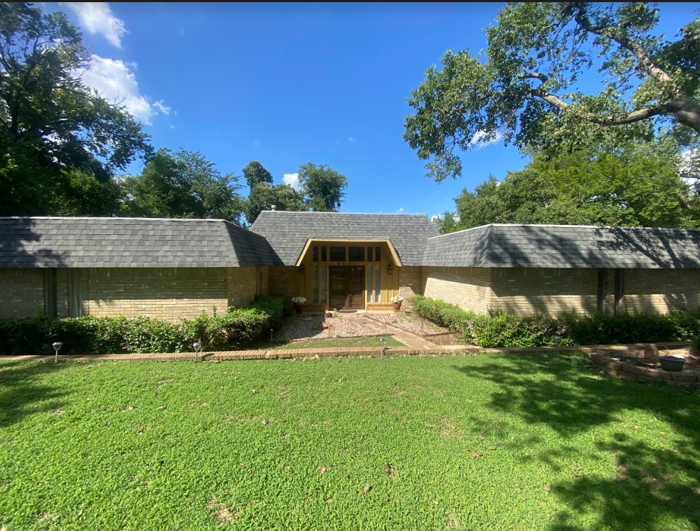 Norcrest Dr, Forest Park, OK 73121