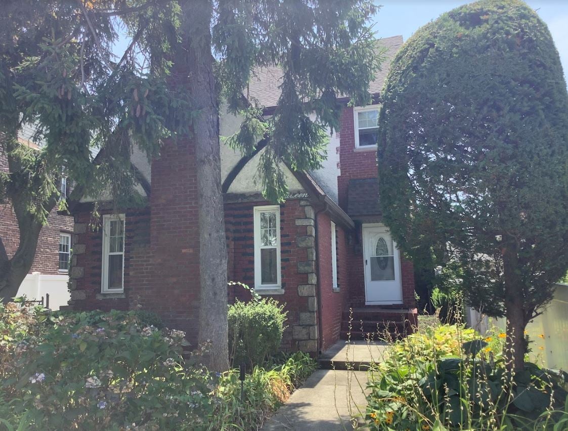 Dubonnet Rd, Valley Stream, NY 11581