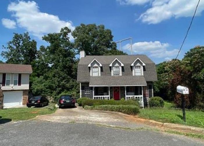 Greenland Cir, Birmingham, AL 35212