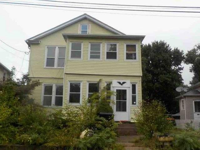 Grove Ct, Meriden, CT 06451