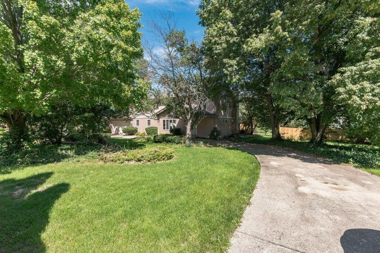 Violet Ln, Batavia, IL 60510 #1