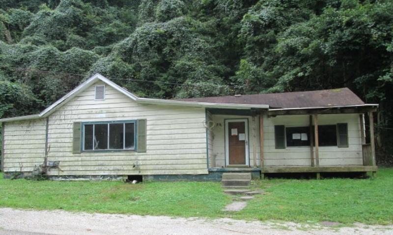Scherer Rd, Ironton, OH 45638