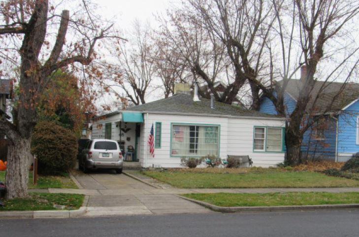 Peach St, Medford, OR 97501