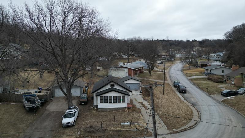 Marian Ave, Council Bluffs, IA 51503