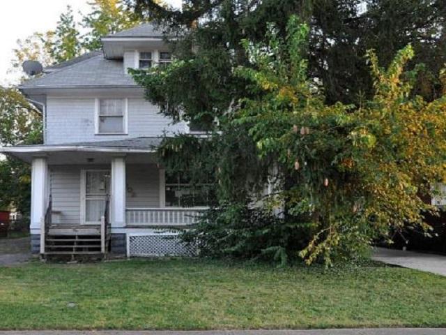 Maplerow Ave, Garfield Heights, OH 44105