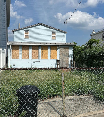 504 Cross Bay Blvd  , Broad Channel, NY 11693 