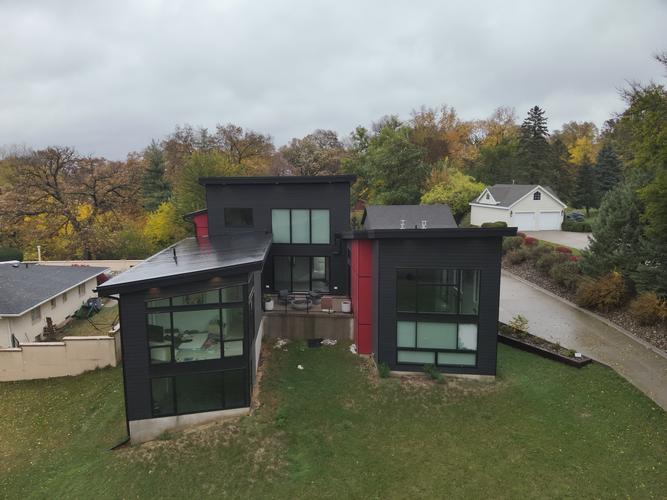 Casady Dr, Des Moines, IA 50315