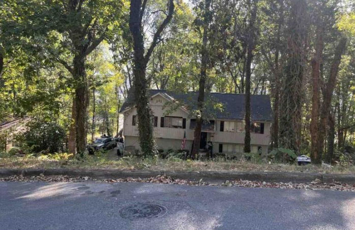 6815 CRINER RD SE  , Huntsville, AL 35802 