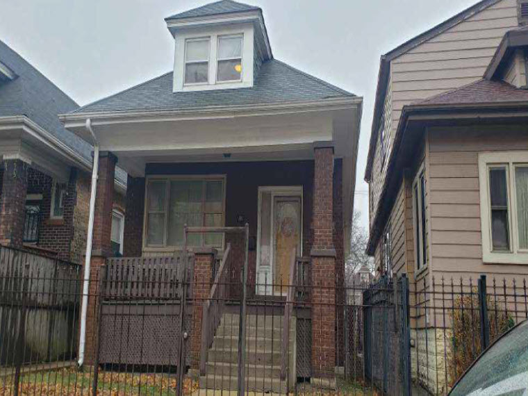 71st St, Chicago, IL 60636