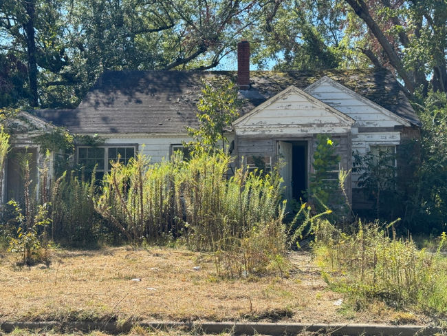 1710 W 25th Avenue  , Pine Bluff, AR 71603 