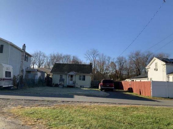 Mill St, Avoca, PA 18641