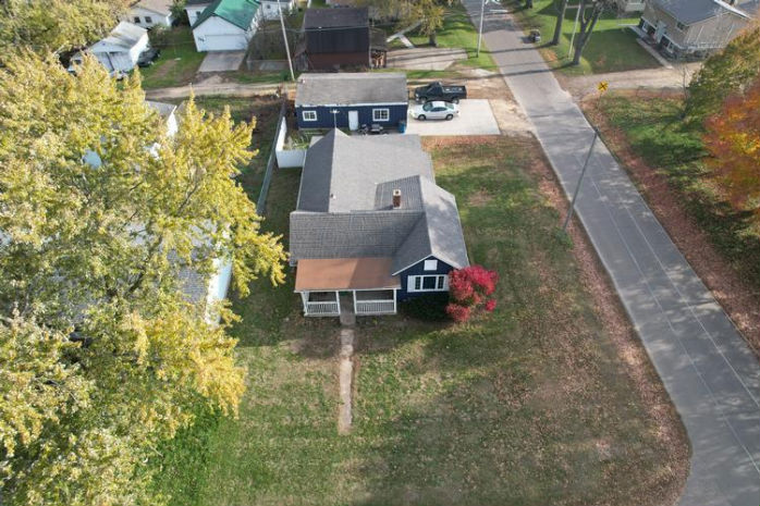 621 6TH ST  , Camanche, IA 52730 