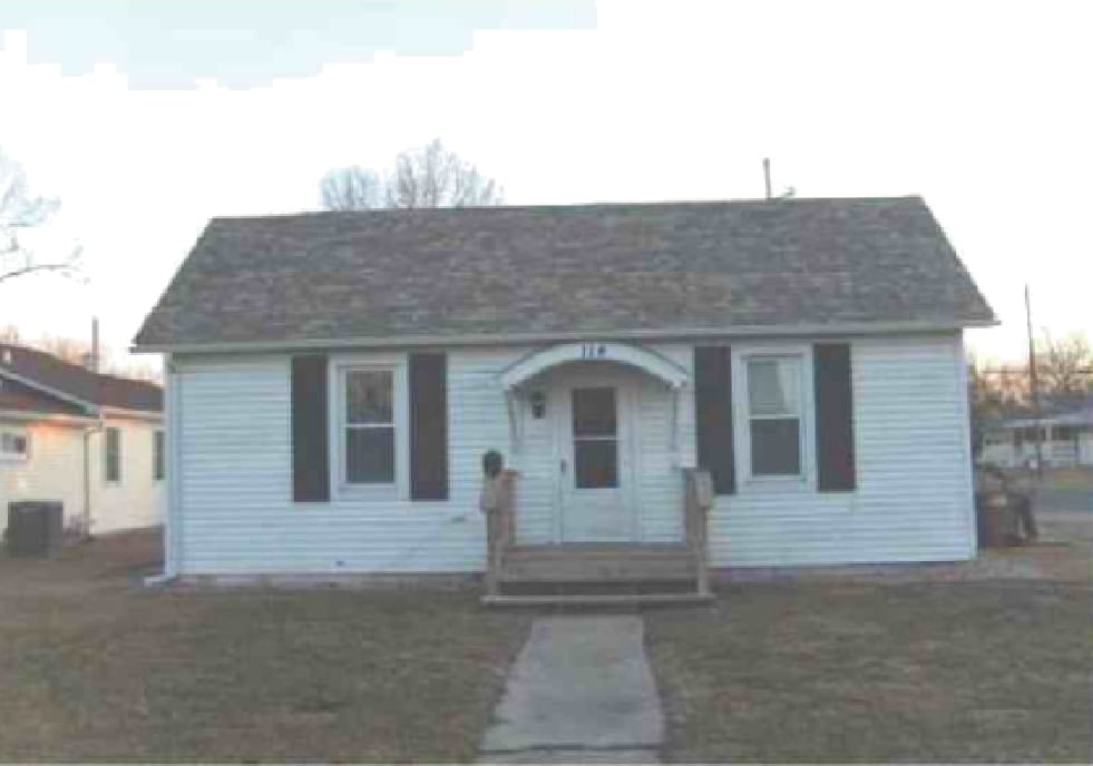 3rd South St, Mount Olive, IL 62069