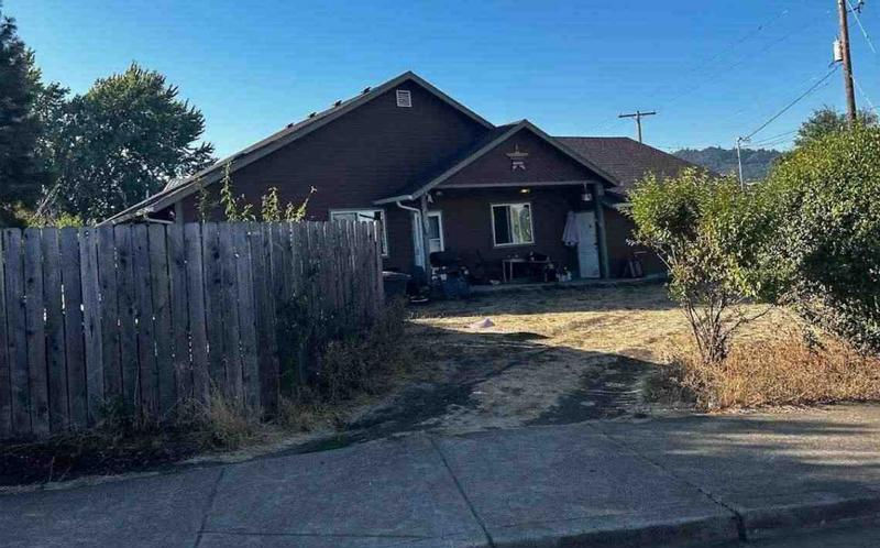 245 NECHESTNUT AVE  , Roseburg, OR 97470 