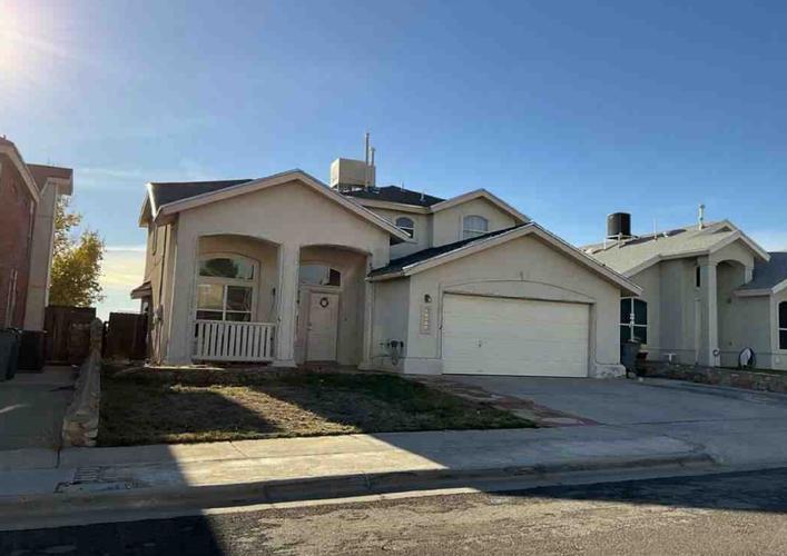 Pleasant Sand Dr, El Paso, TX 79924