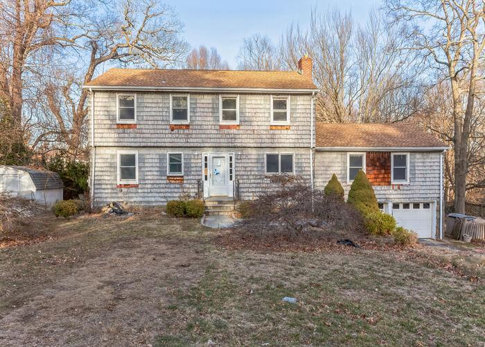 Crossland Pl, Norwalk, CT 06851