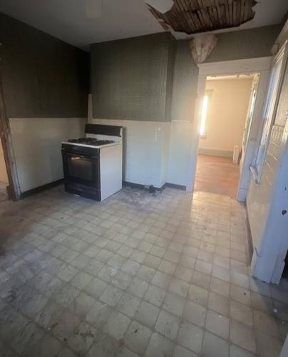 Athens St, Springfield, MA 01108 #1