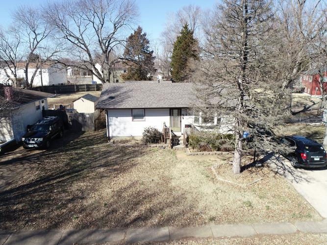 295 S SAINT CHARLES ST  , Florissant, MO 63031 