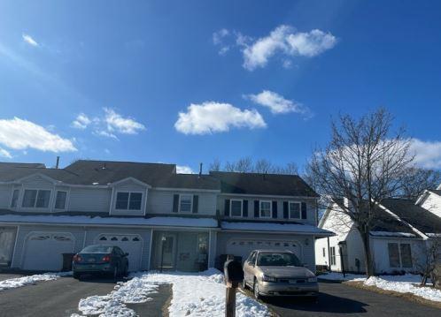 Marsdale Ct, Selkirk, NY 12158