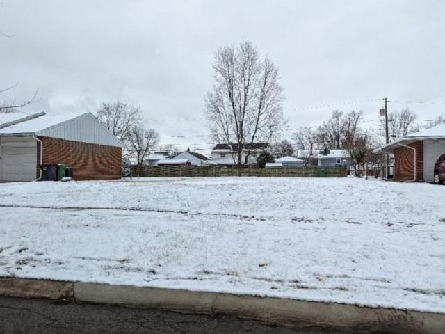 Birch Ave, Maumee, OH 43537