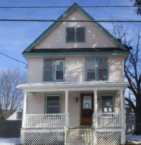 Mcneir Ave, Amsterdam, NY 12010