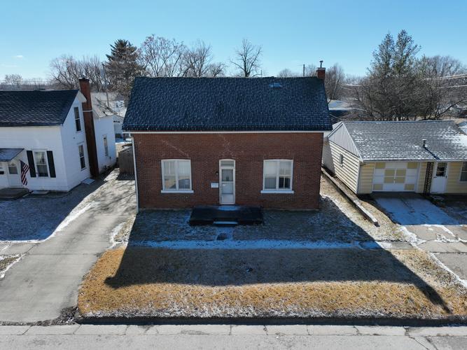 Avenue B , Fort Madison, IA 52627