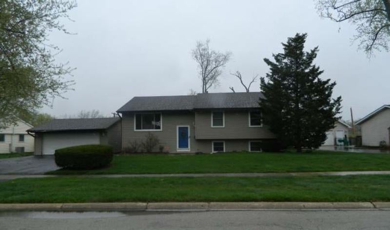 Everglade Ave, Woodridge, IL 60517
