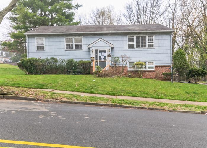Scotland Rd, South Orange, NJ 07079