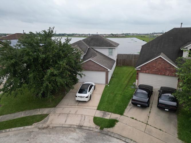 Long Meadow Dr, Houston, TX 77047 #1
