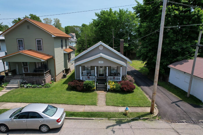 1422 STANTON AVE  , Zanesville, OH 43701 