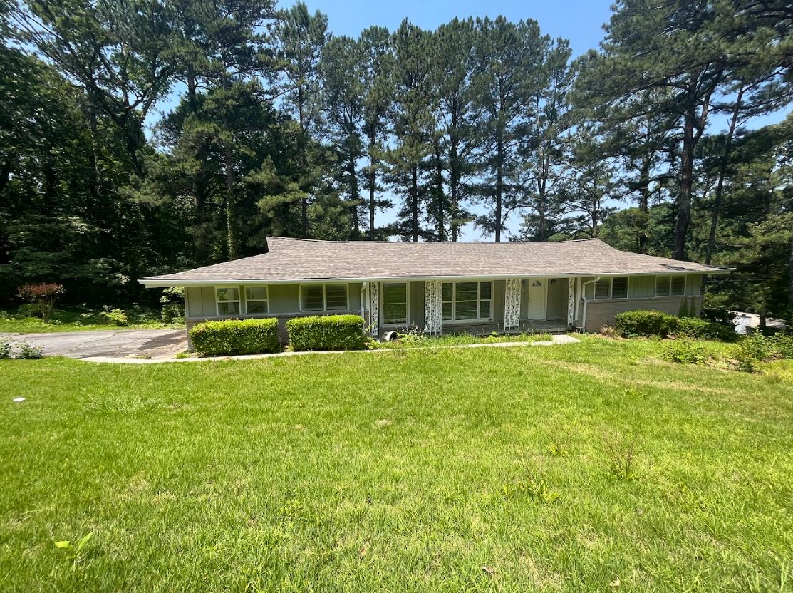 Handy Dr, Atlanta, GA 30318