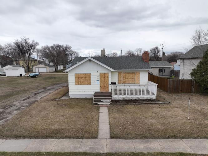 509 21ST ST N  , Fargo, ND 58102 