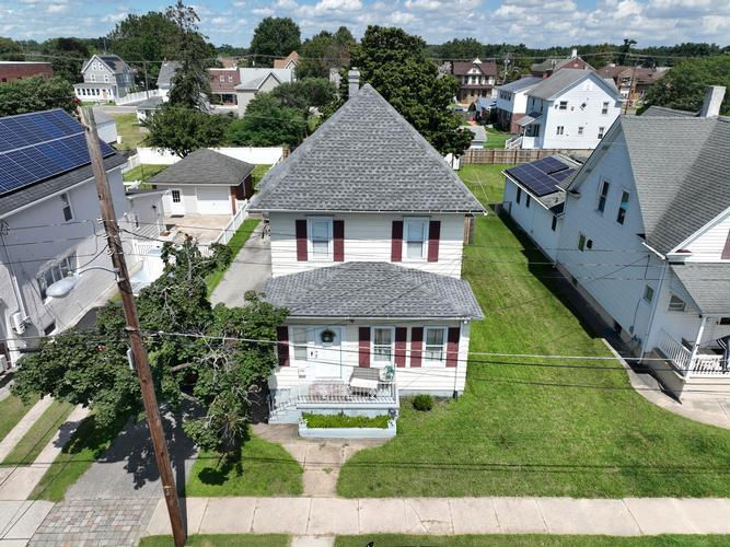 413 JEFFERSON ST  , Gibbstown, NJ 08027 