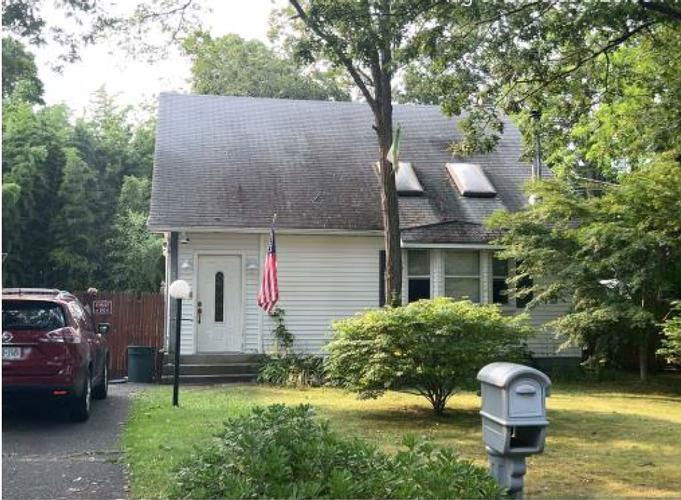 17 PINEWOOD DRIVE  , Shirley, NY 11967 