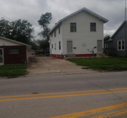Broad St, Carlinville, IL 62626