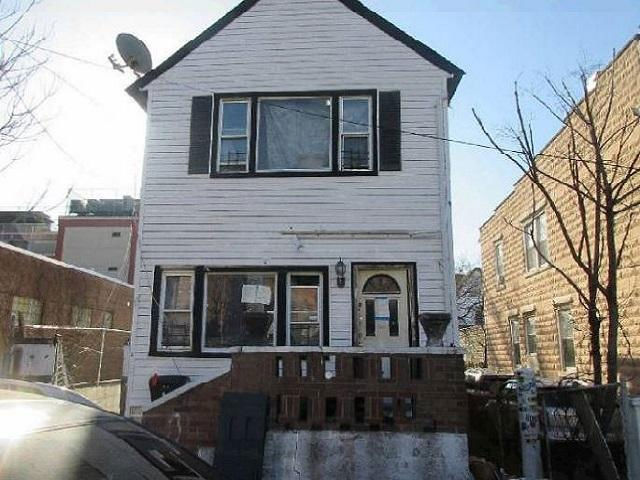 227 BCH 86TH ST  , Rockaway Bch, NY 11693 