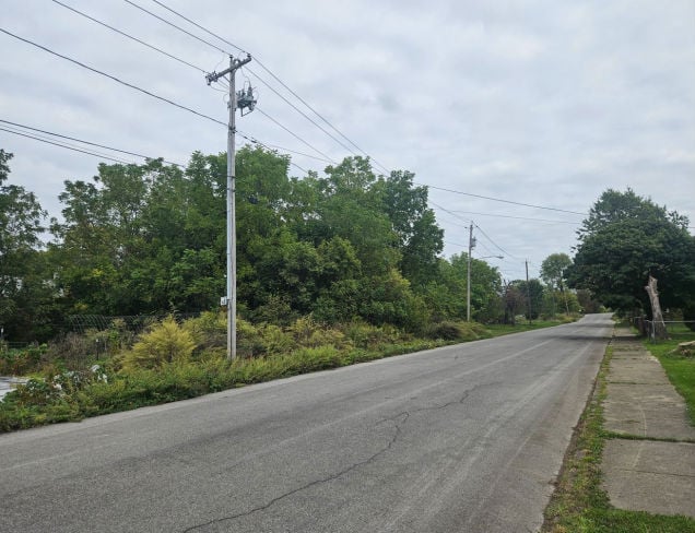1014 Grove Avenue  , Niagara Falls, NY 14305 